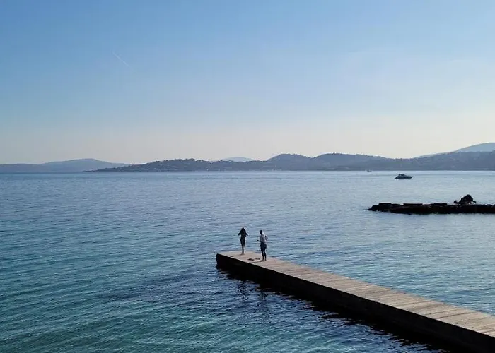 Palm' Issambres 6-7 Personnes, Clim, Avec Piscine, Jardin Et Parking Prives *